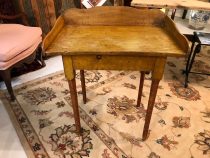 18th c American Primitive Painted Washstand    SOLD